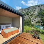 Flam Retreat أرلاند