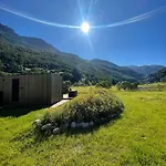 Деревянный коттедж Flam Retreat