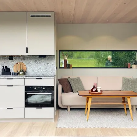 Flam Retreat Lodge *