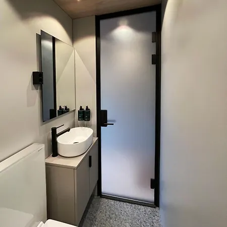 Lodge Flam Retreat *