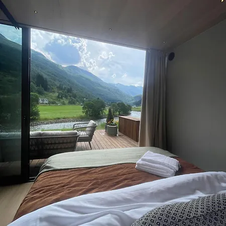 Alojamento de Turismo Selvagem Flam Retreat *