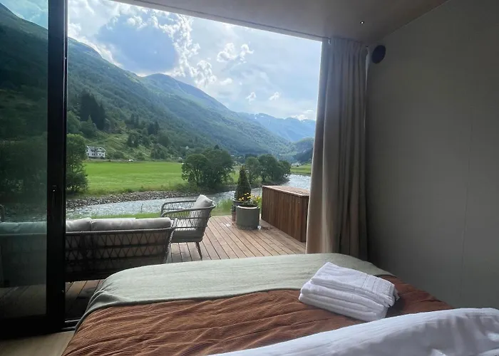 Alojamento de Turismo Selvagem Flam Retreat *