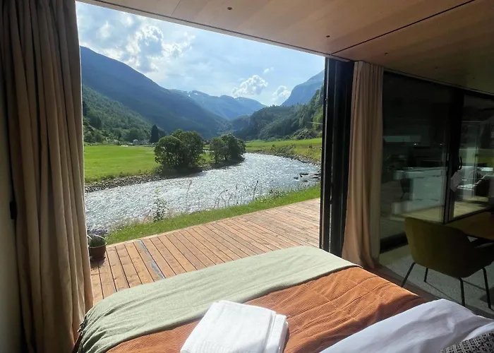 Alojamento de Turismo Selvagem Flam Retreat *