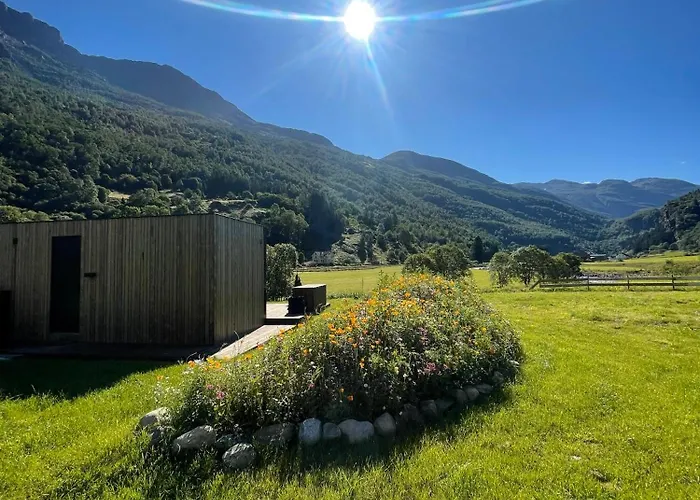 Alojamento de Turismo Selvagem Flam Retreat *